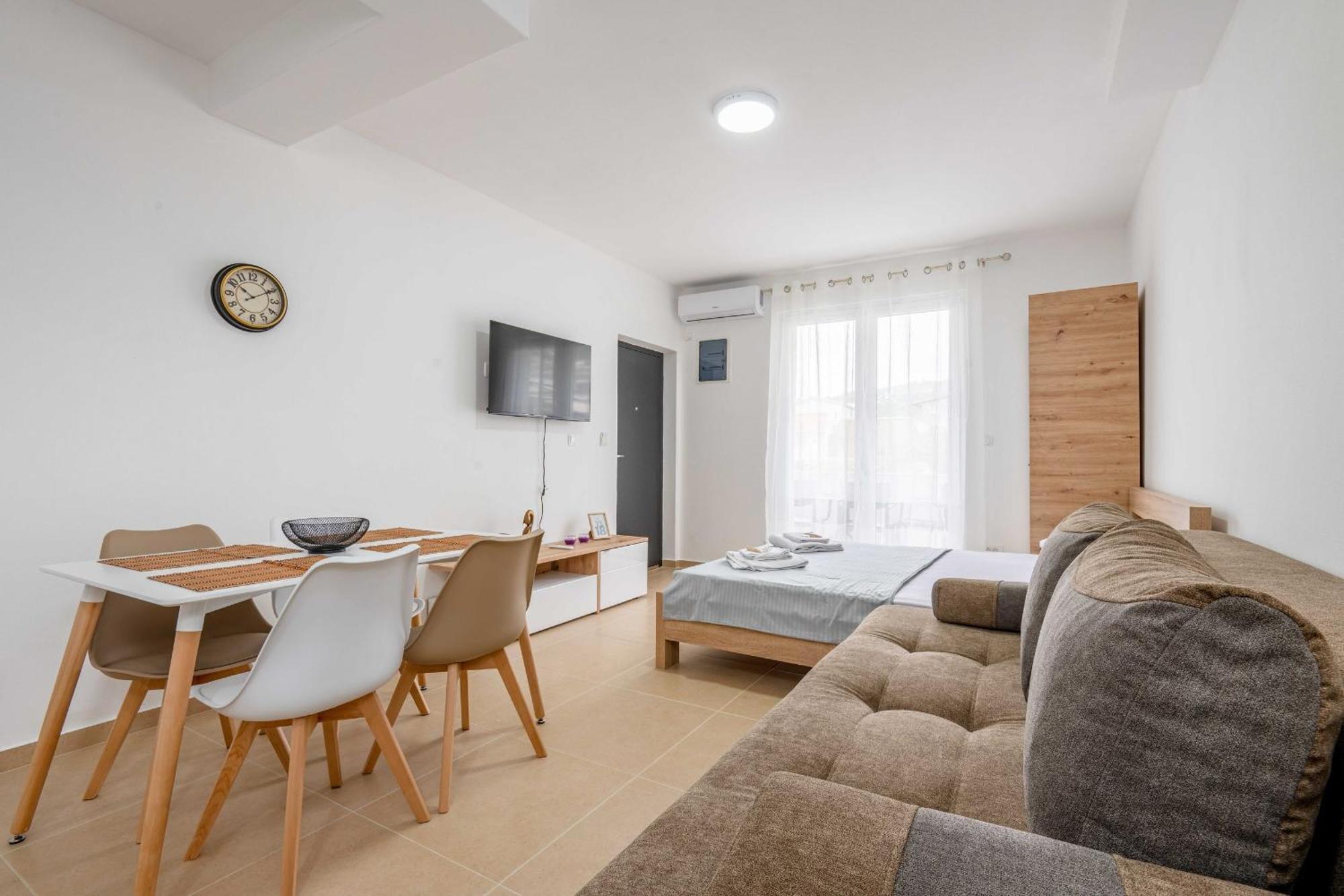 Apartments Milivojevic Bar Oda fotoğraf